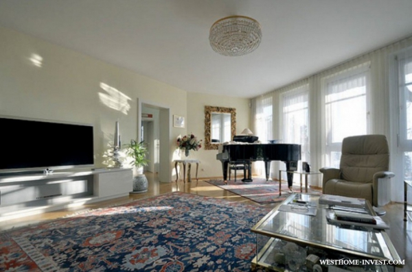 Элегантная трехспаленная квартира в пригороде Вены